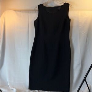 Vince Camuto Black Sleeveless Sheath Midi Dress